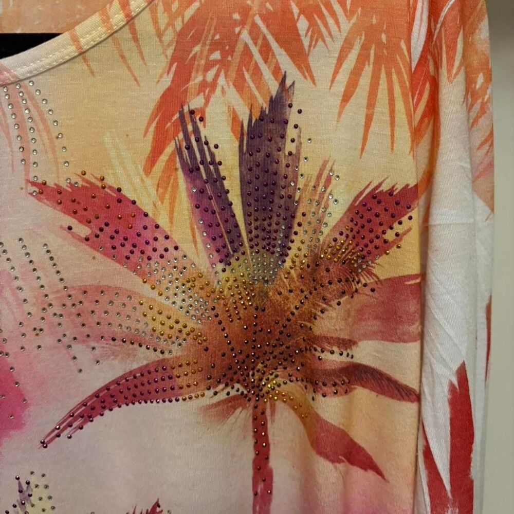 Jess & Jane Tropical Palm Print Asymmetrical Top | Rhinestone Detail | Size Medi - Picture 9 of 9